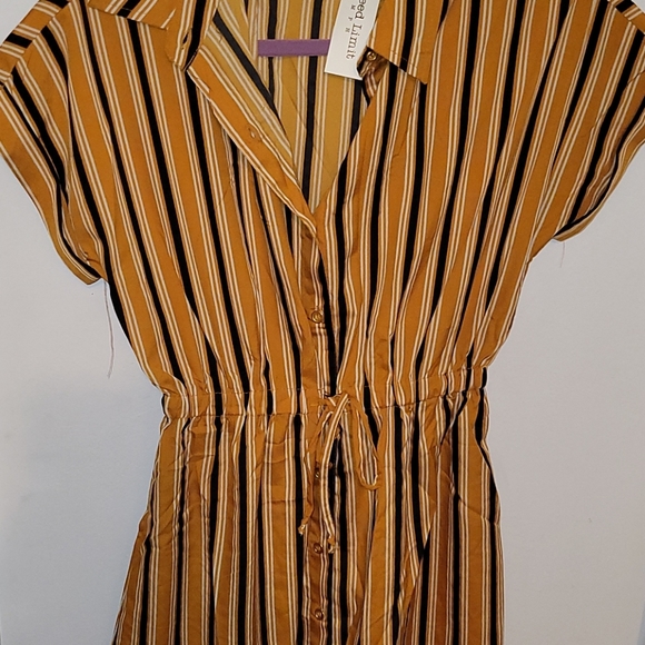 Dress - Picture 3 of 4